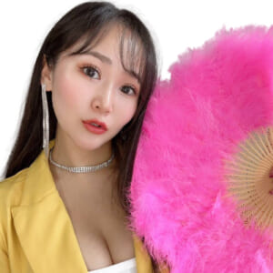 バブリーあやこ