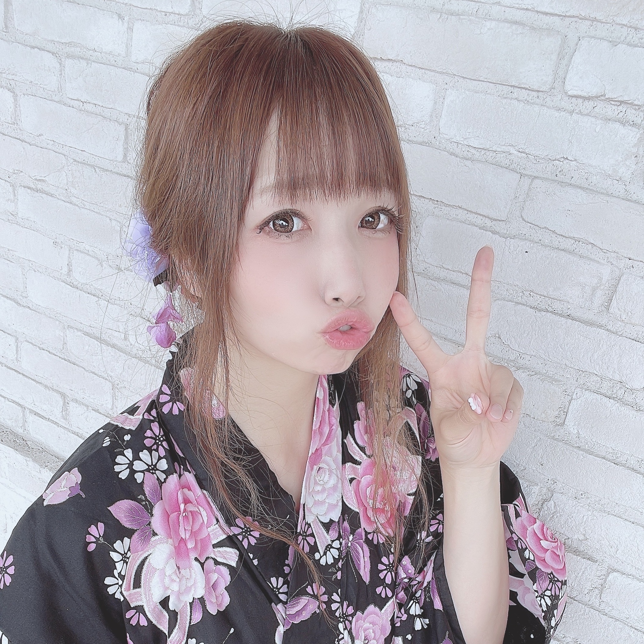 めろ
